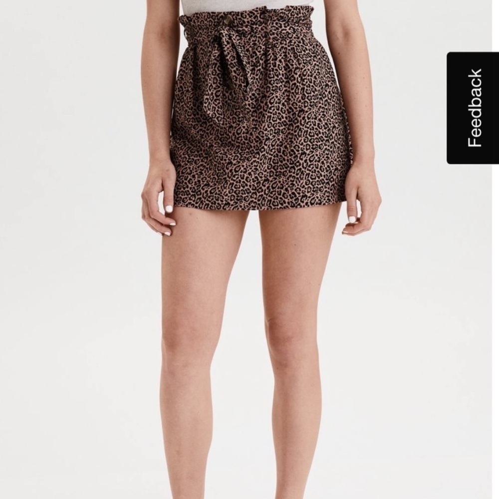 American Eagle Outfitters Tan and Black Leopard Skirt size small.